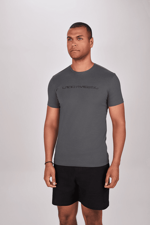 CAMISETA MANGA CURTA LOGO TEXTURA