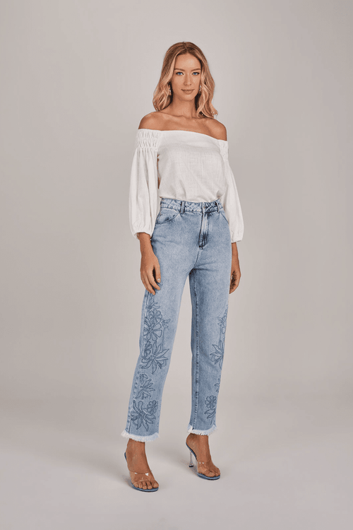 CALÇA JEANS NEW STRAIGHT BORDADA