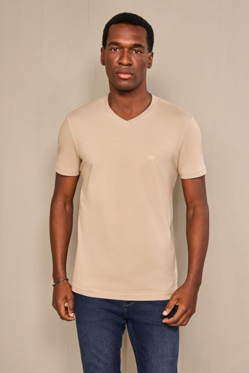 CAMISETA SLIM DECOTE V BÁSICA
