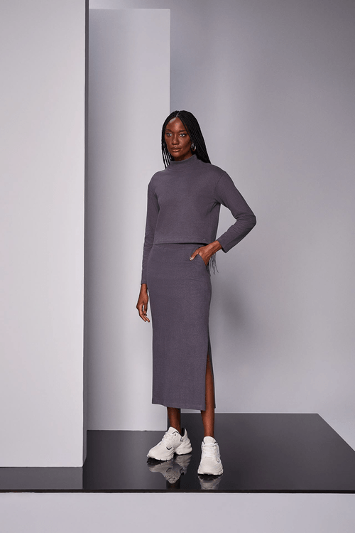 SAIA LONG MIDI COM FENDA LATERAL