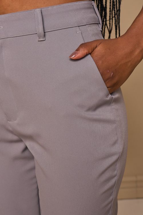 CALÇA ALFAIATARIA COM BOLSO FACA