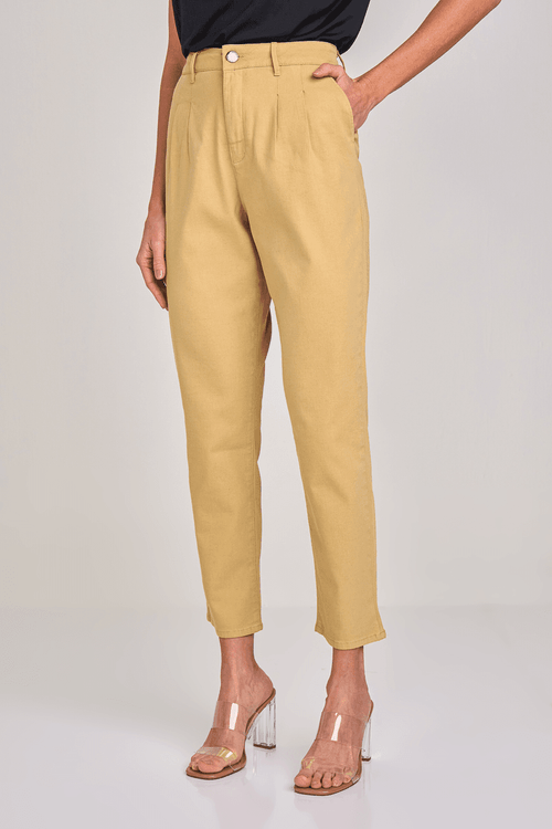 CALÇA MOM DE SARJA COM LINHO