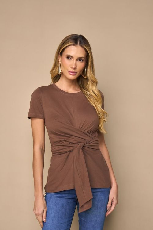 BLUSA COM AMARRAÇÃO NA FRENTE