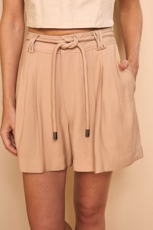 SHORTS ALFAIATARIA COM PREGAS