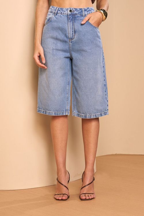 BERMUDA JEANS AZUL MÉDIO
