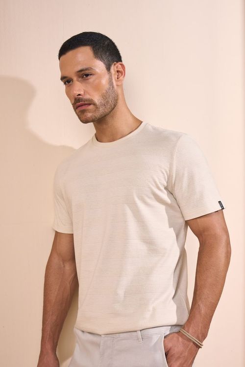 CAMISETA EFEITO LISTRAS